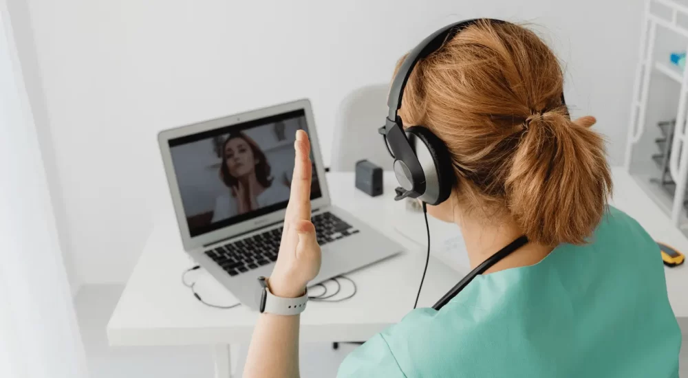 customer communication tools